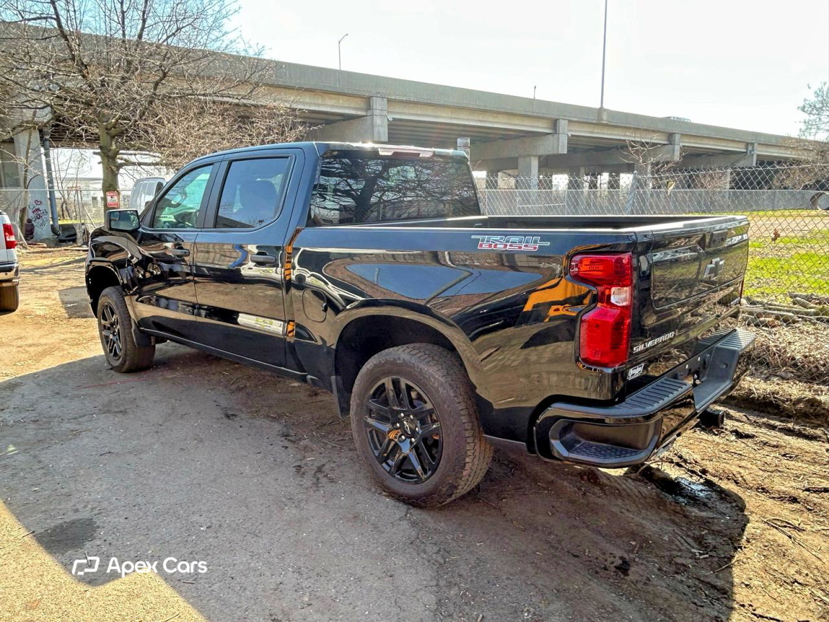 Chevrolet Silverado 2024