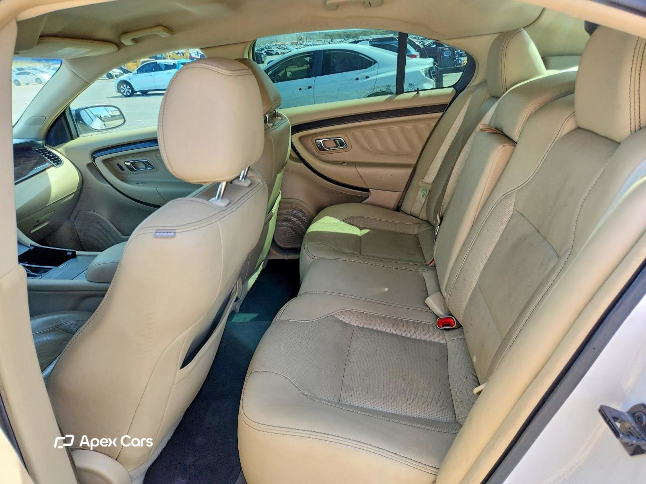 Ford Taurus 2015