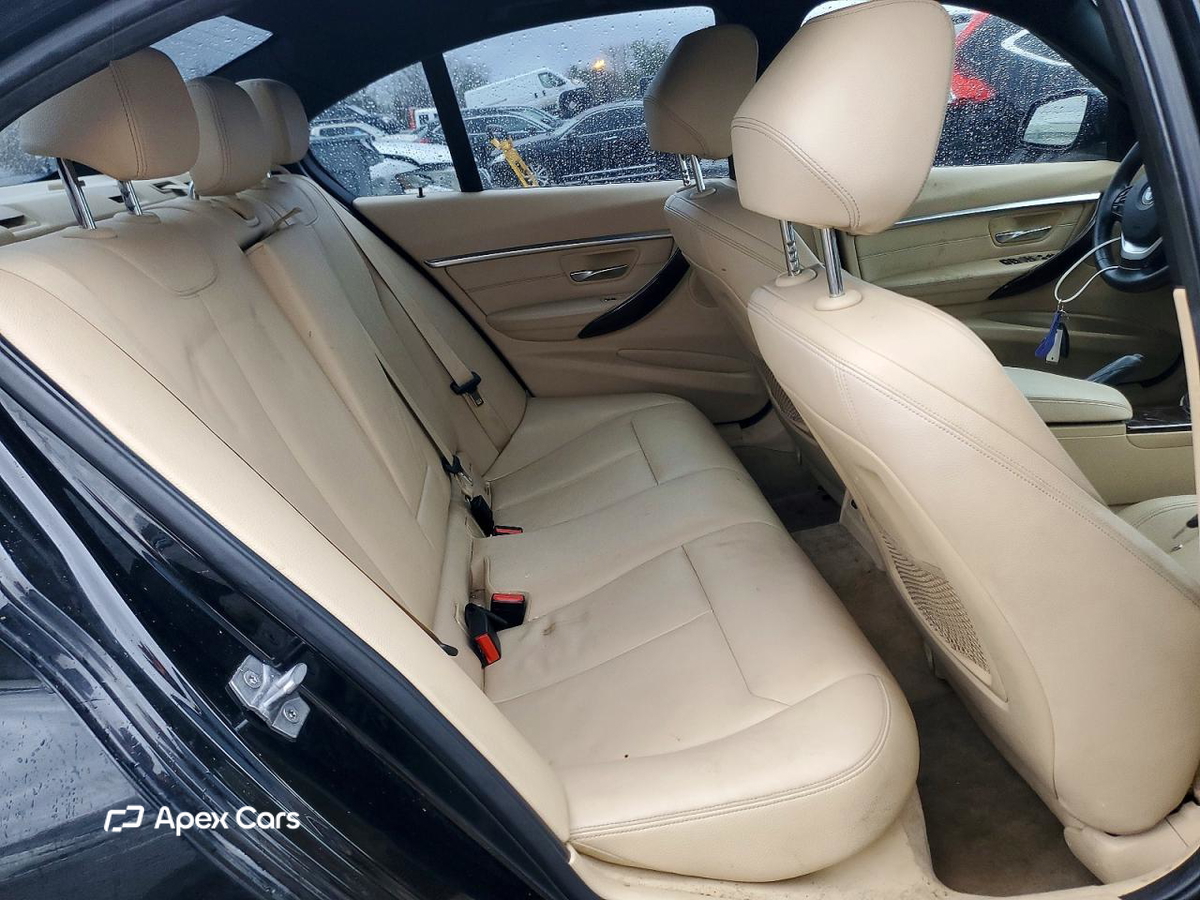 BMW Series 3 2016