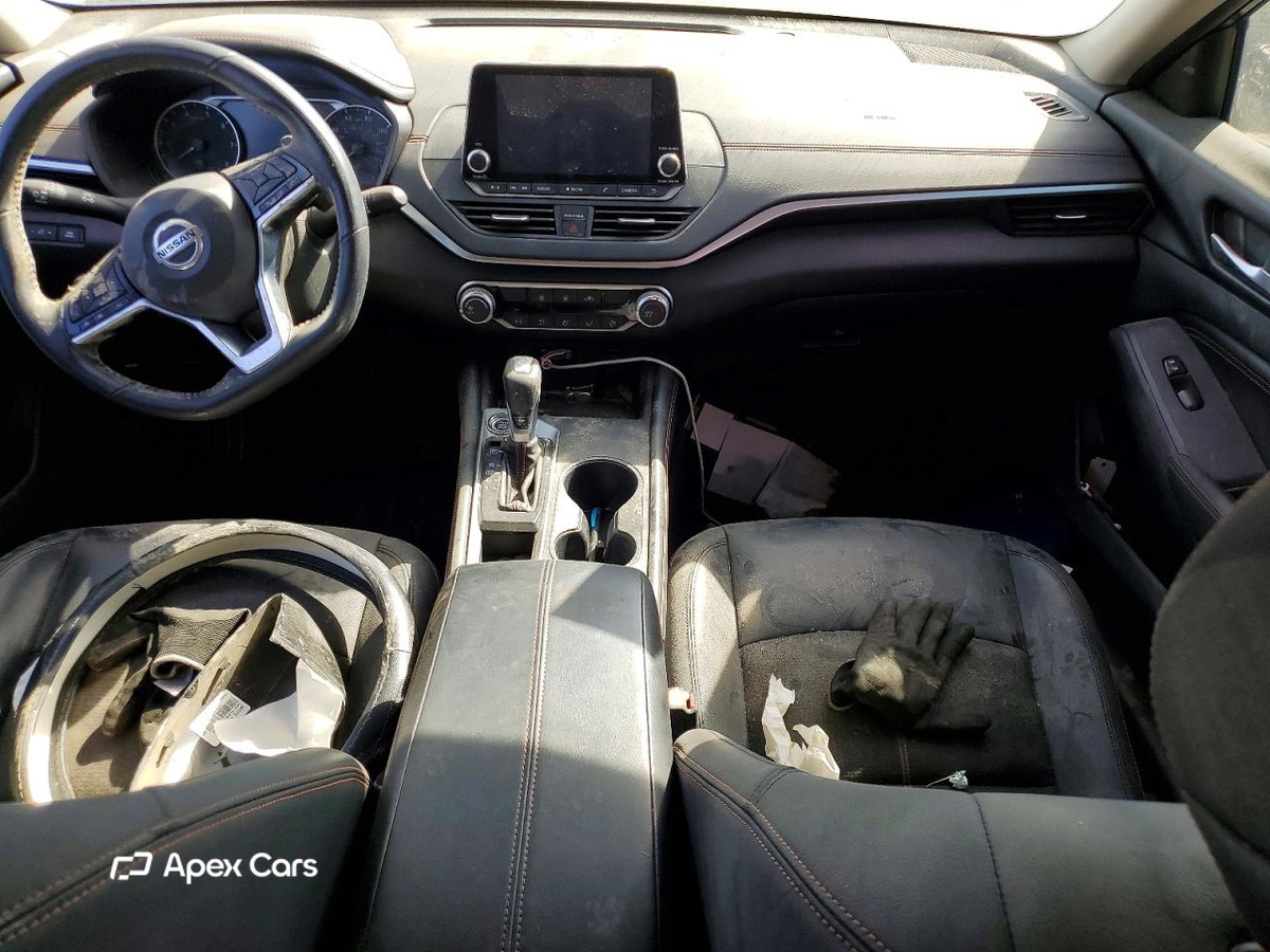 Nissan Altima 2020