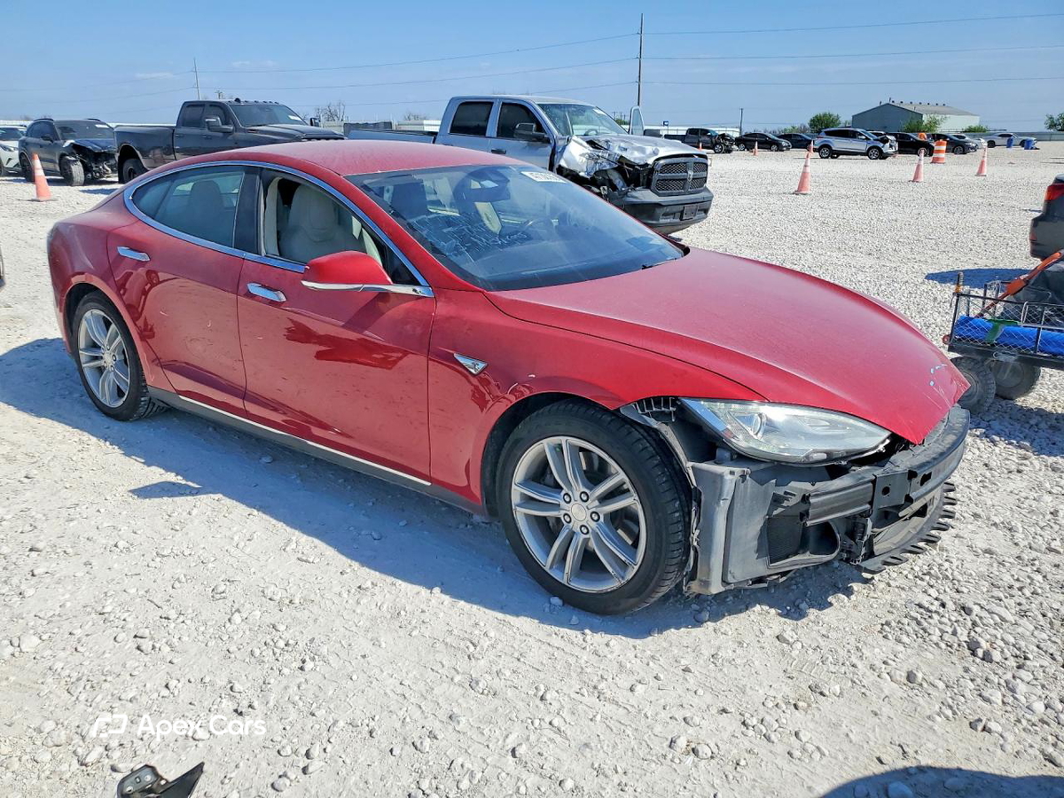 Tesla Model S 2016