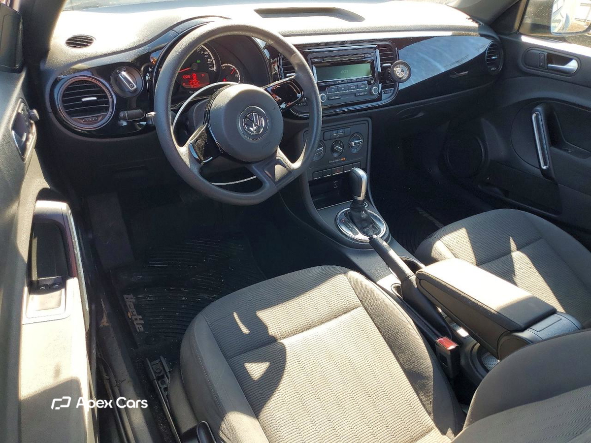 Volkswagen Beetle 2013