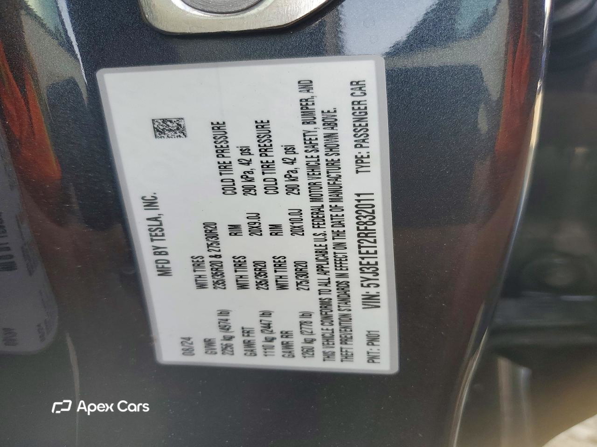 Tesla Model 3 2024