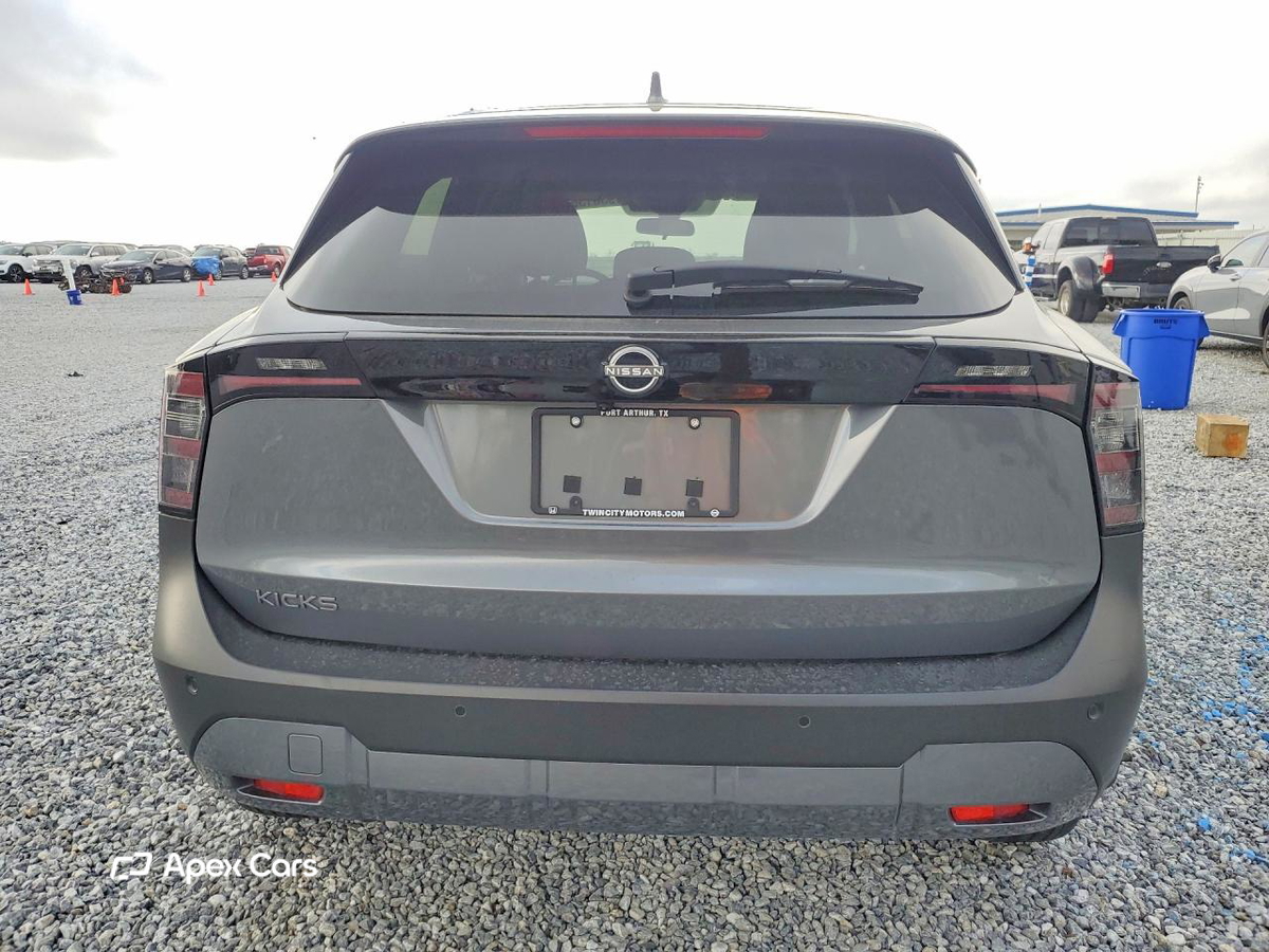 Nissan Kicks 2025