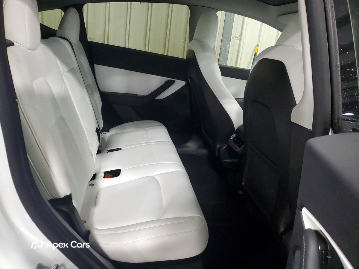Tesla Model Y 2020