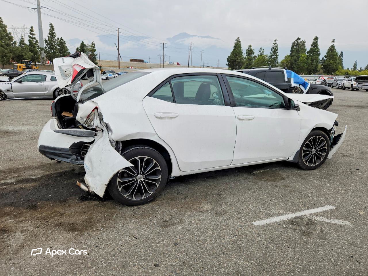 Toyota Corolla 2015