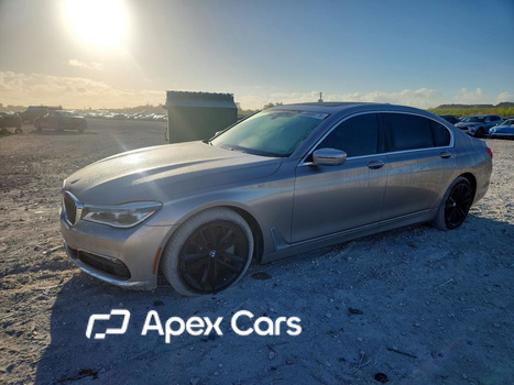 BMW Series 7 2018 - Image 1 of 13