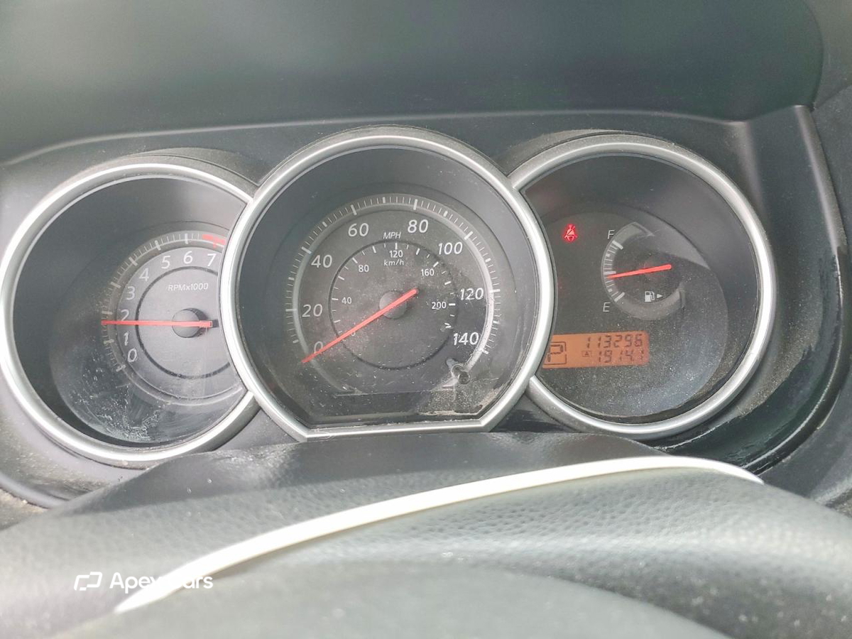 Nissan Versa 2012