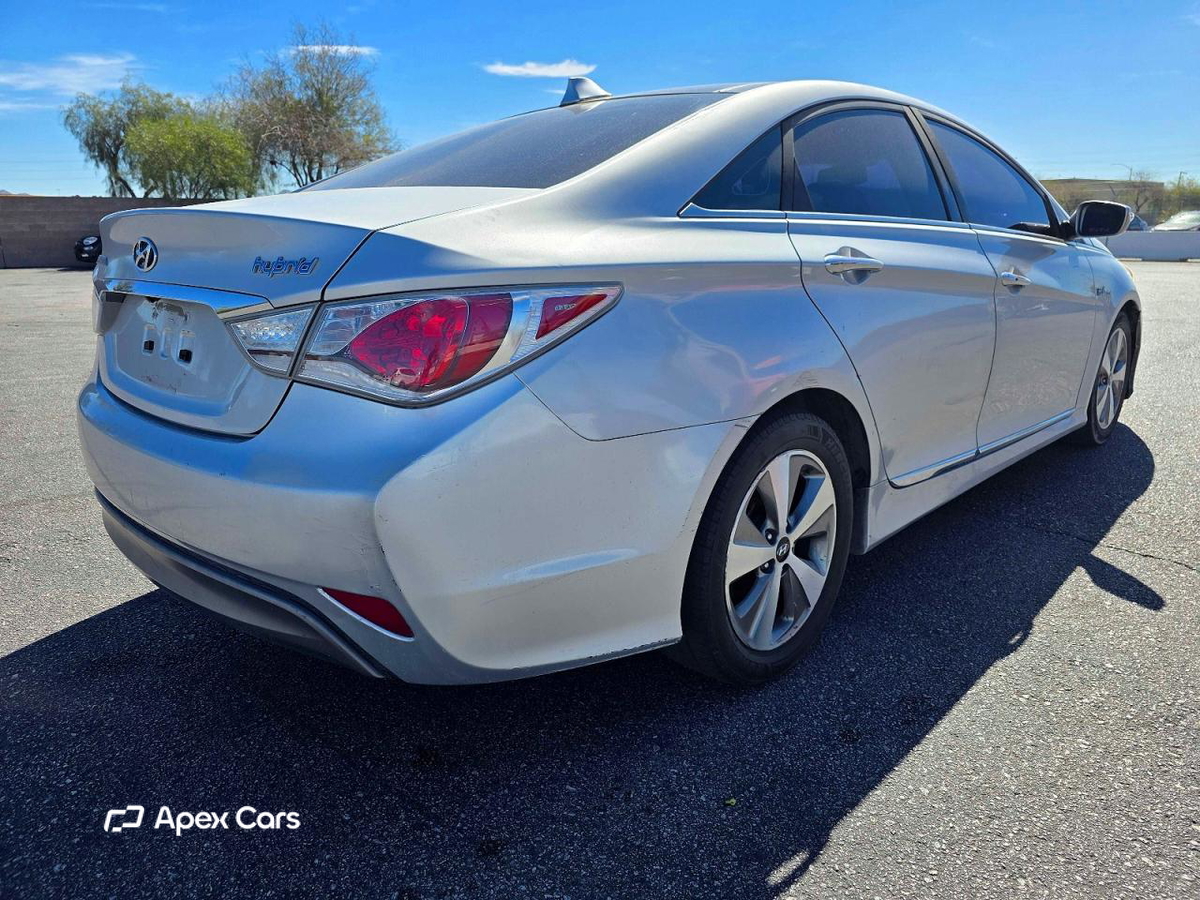 Hyundai Sonata 2012