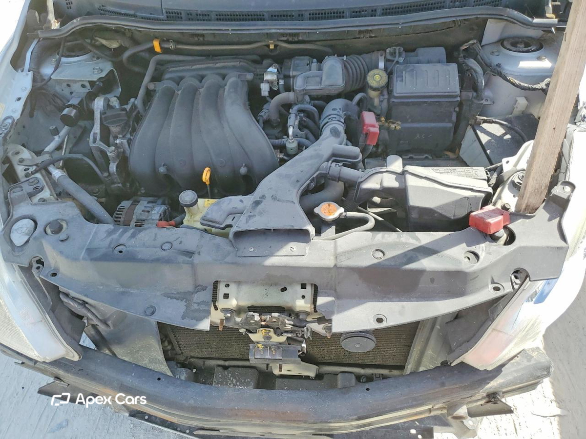 Nissan Versa 2012