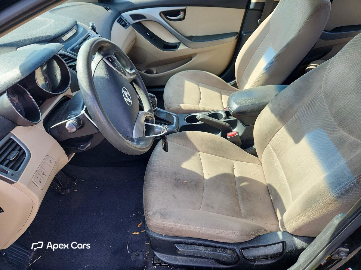 Hyundai Elantra 2016