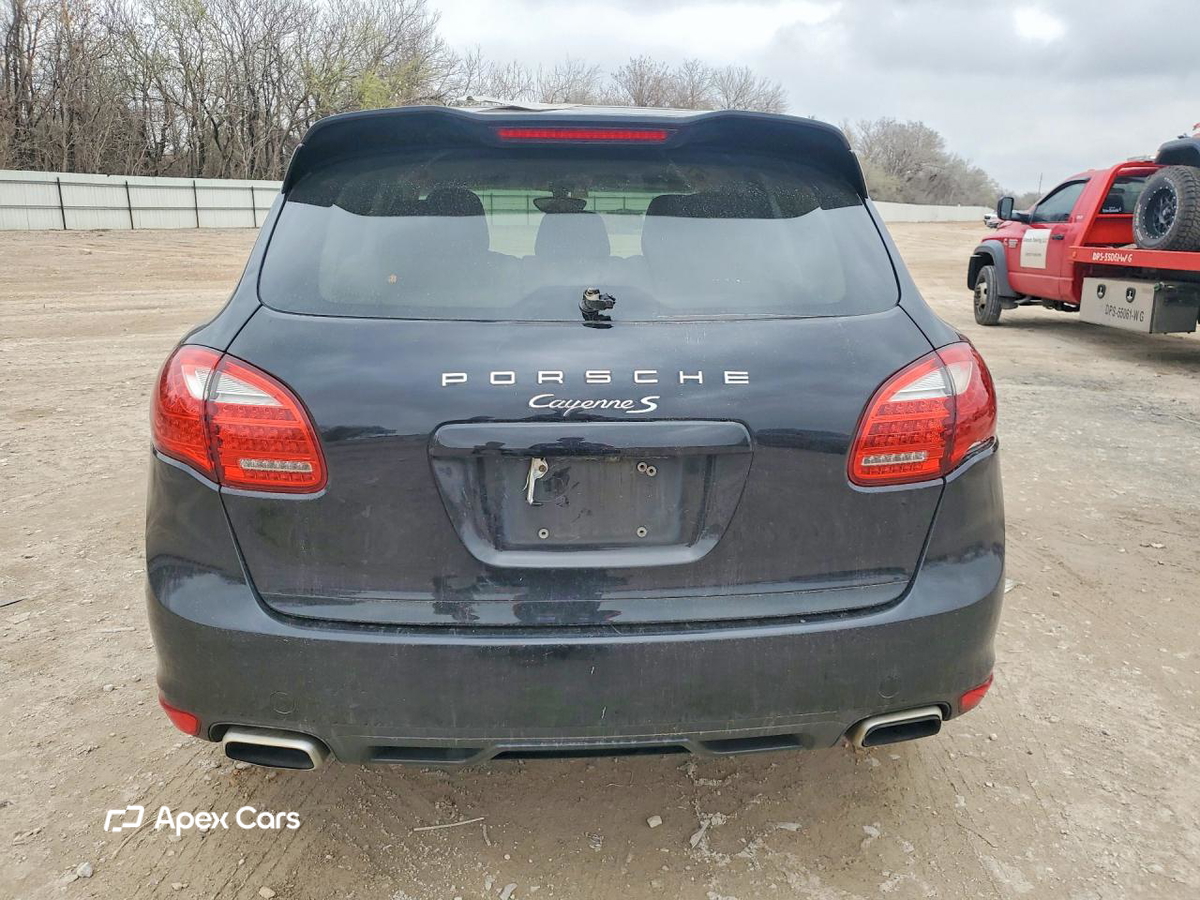 Porsche Cayenne 2011