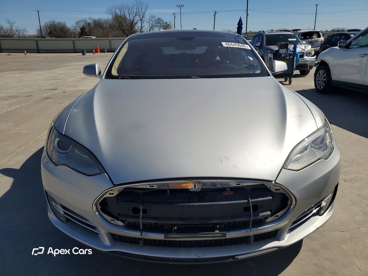 Tesla Model S 2013