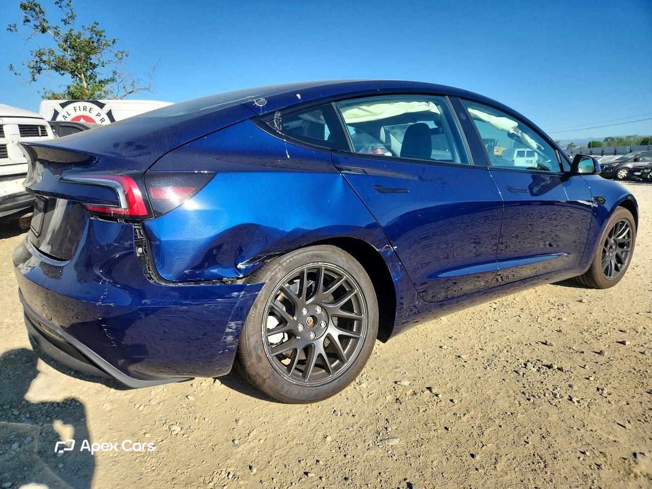 Tesla Model 3 2024