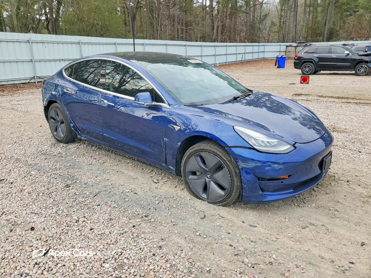 Tesla Model 3 2020