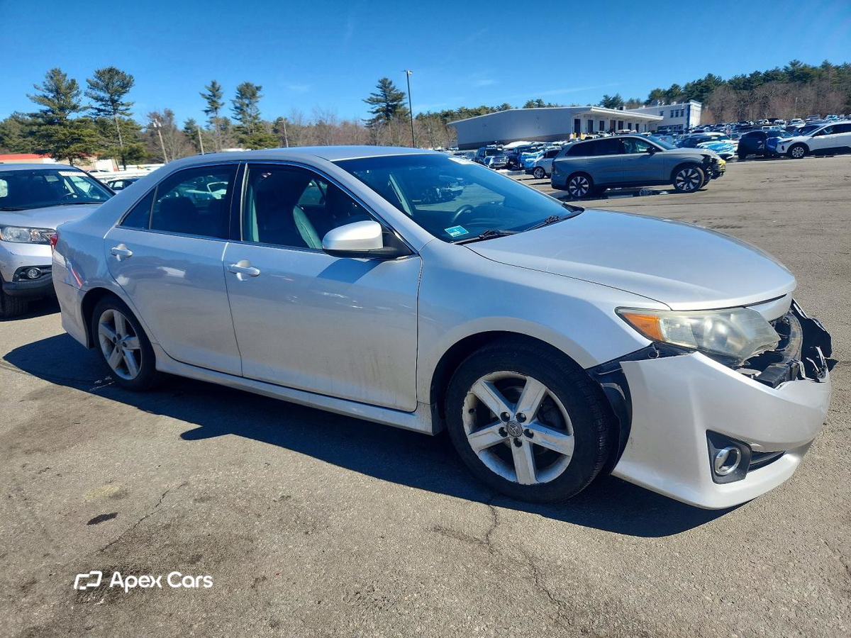 Toyota Camry 2012