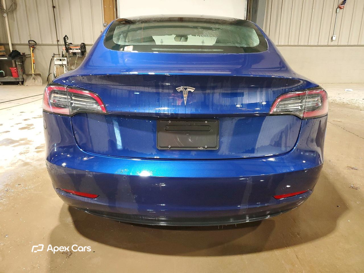 Tesla Model 3 2022