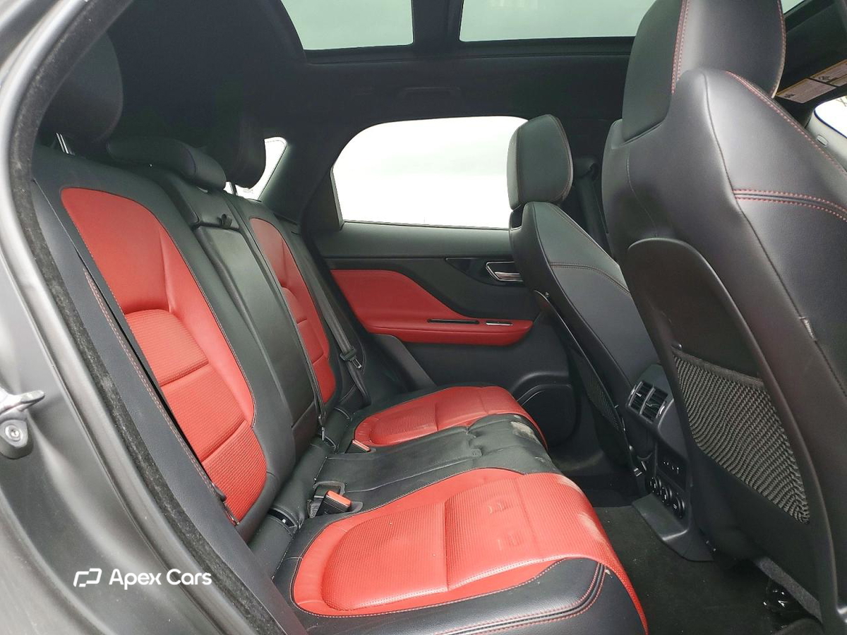 Jaguar F-Pace 2017