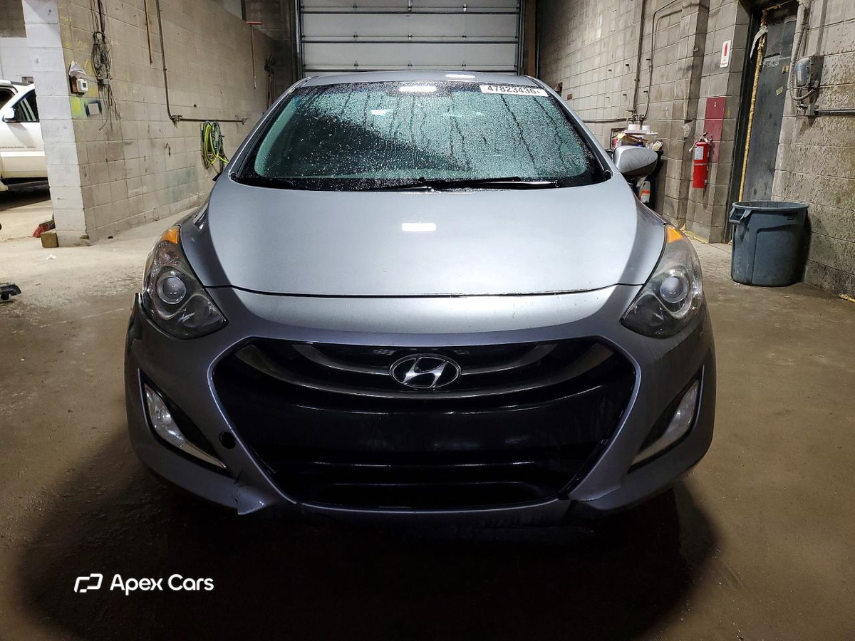 Hyundai Elantra 2013