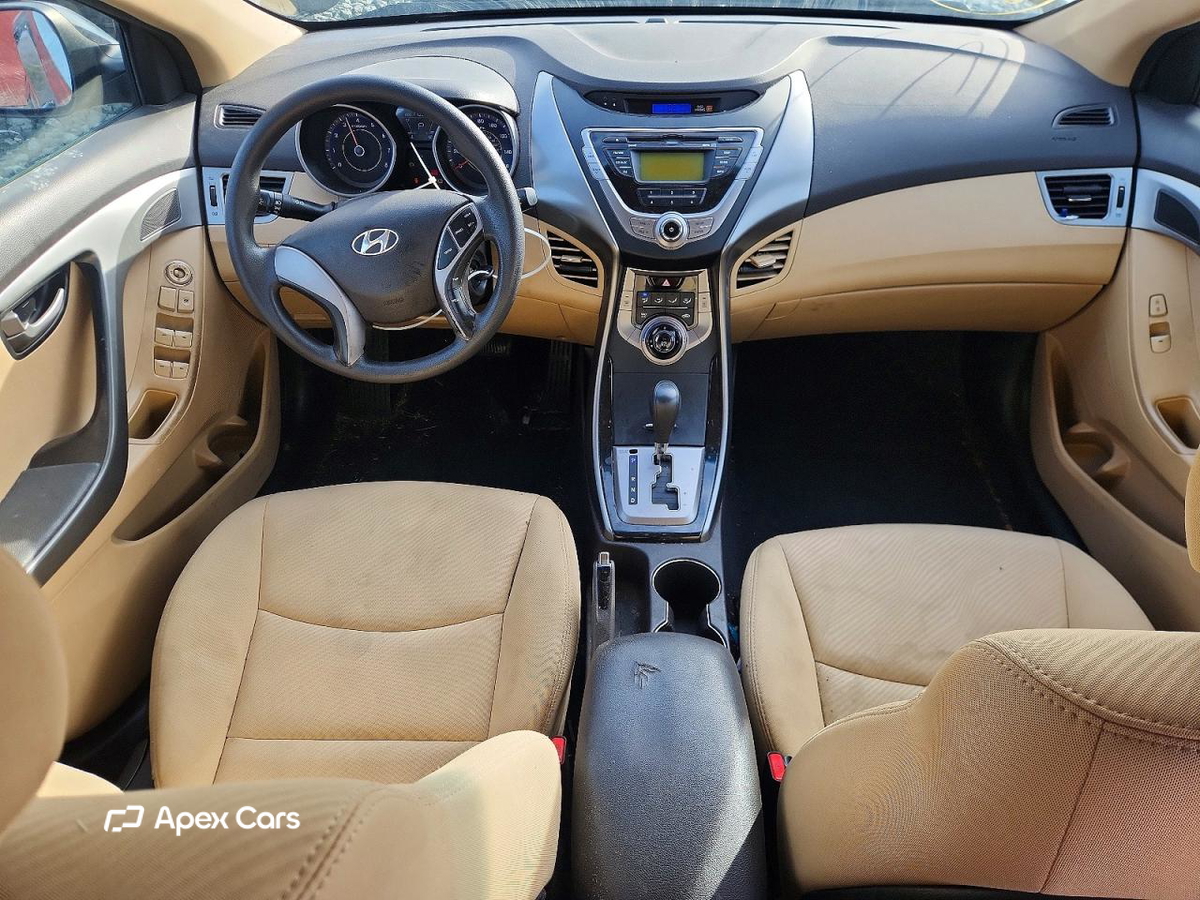 Hyundai Elantra 2013