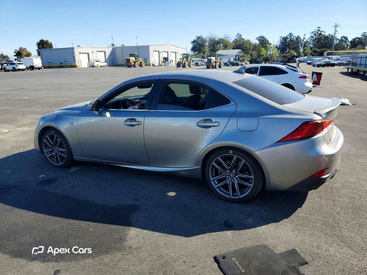 Lexus IS 2018