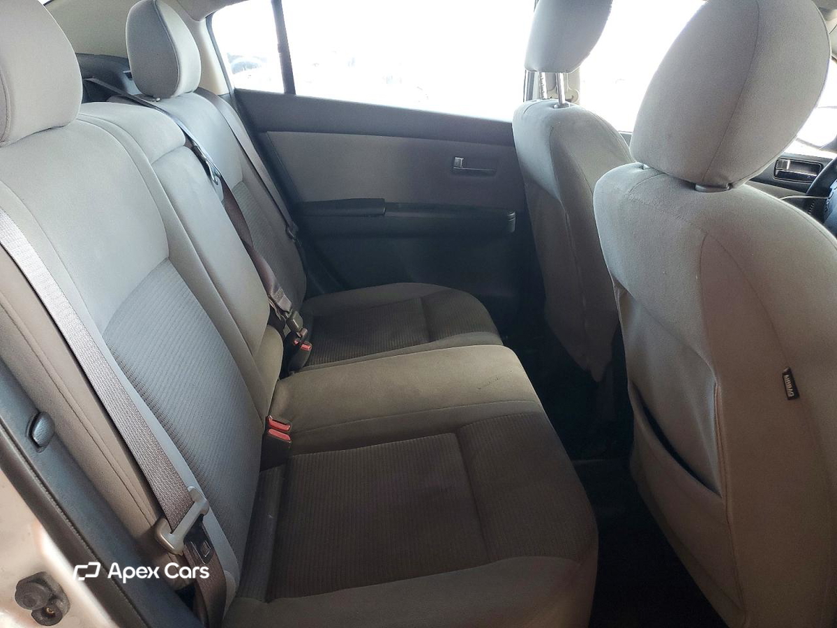 Nissan Sentra 2012