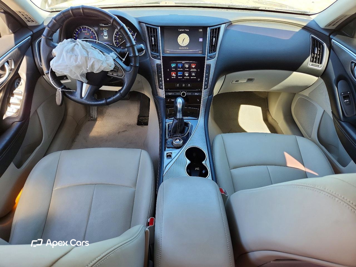 Infiniti Q50 2015