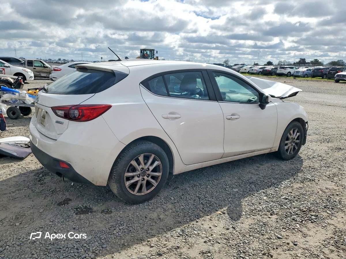 Mazda 3 2016