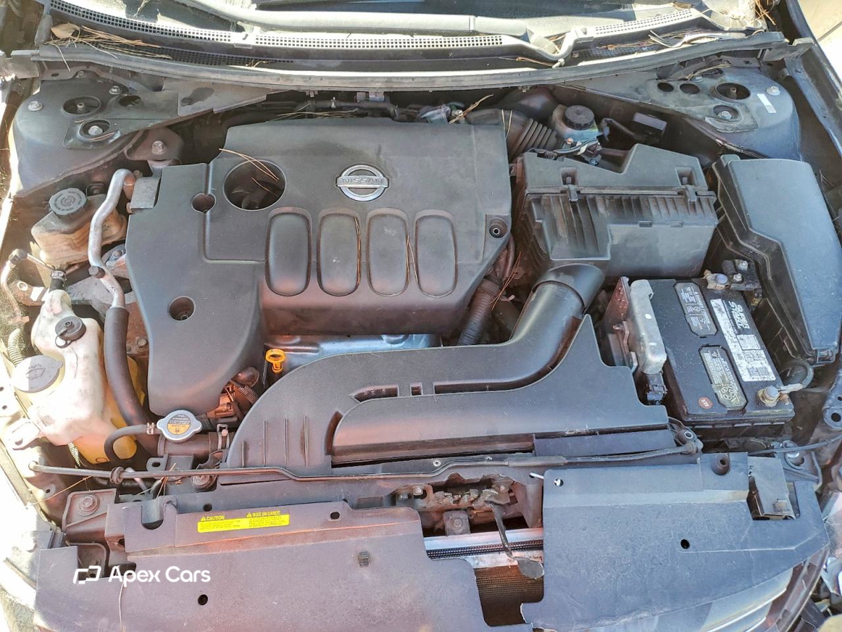 Nissan Altima 2011