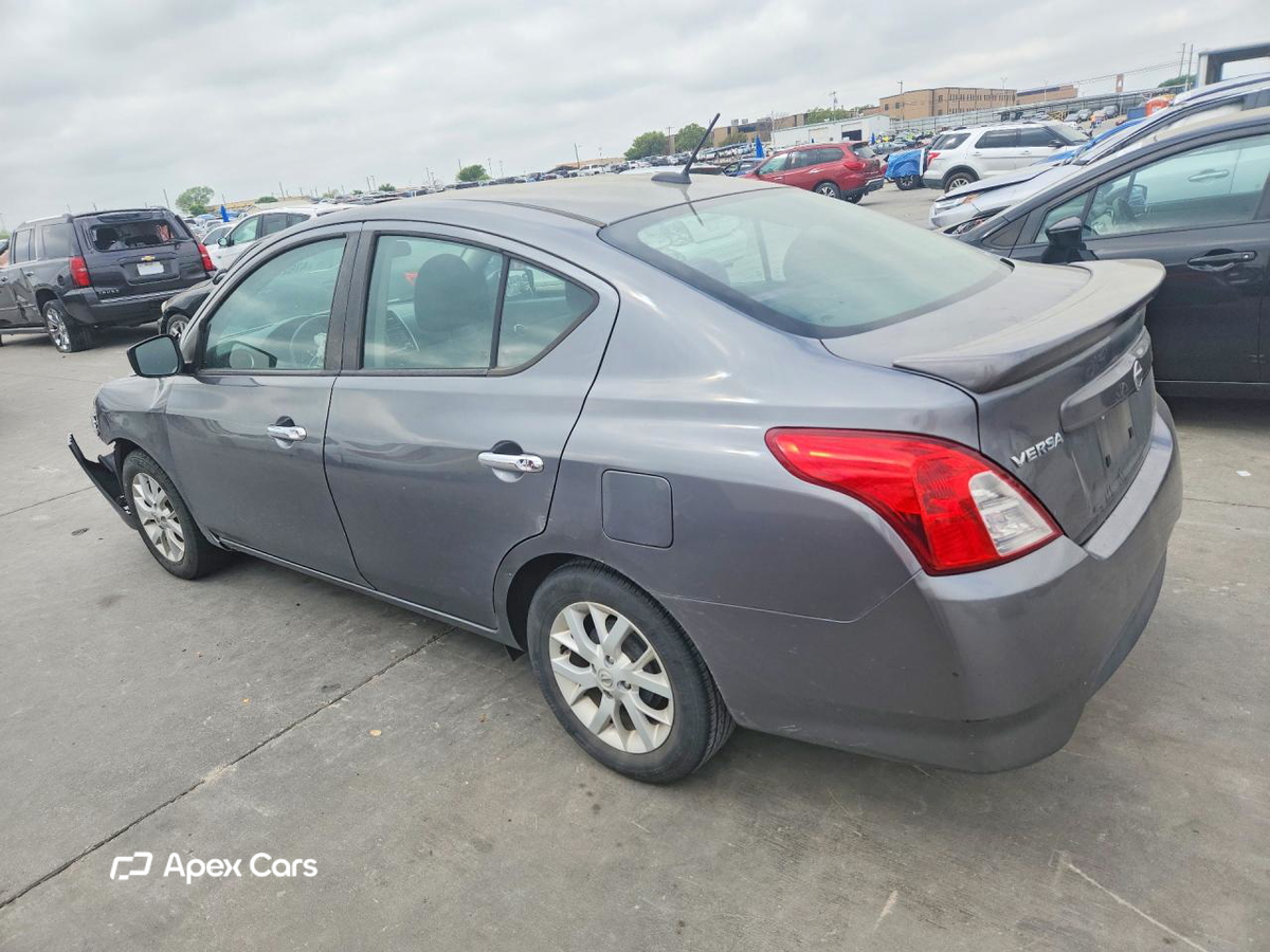 Nissan Versa 2018