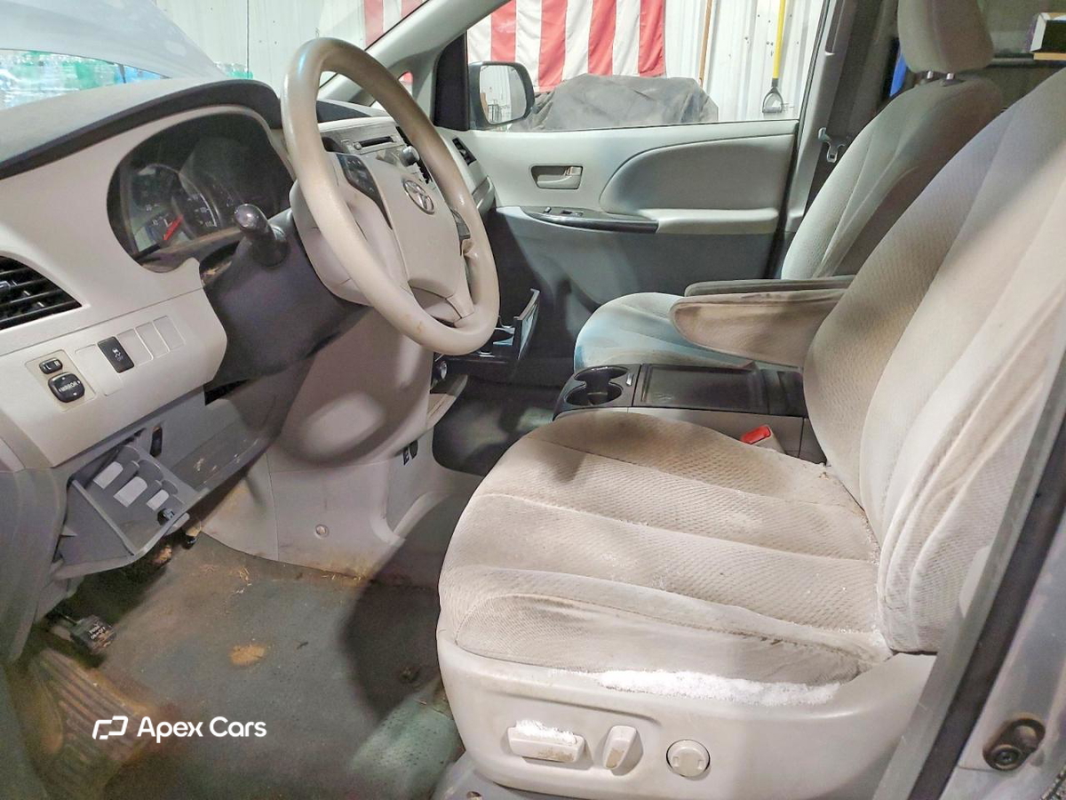 Toyota Sienna 2014