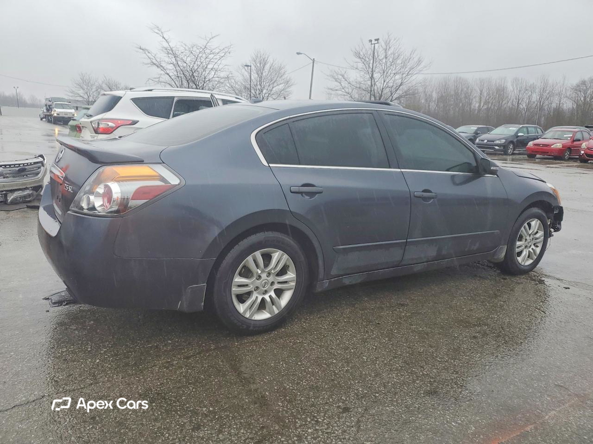 Nissan Altima 2012