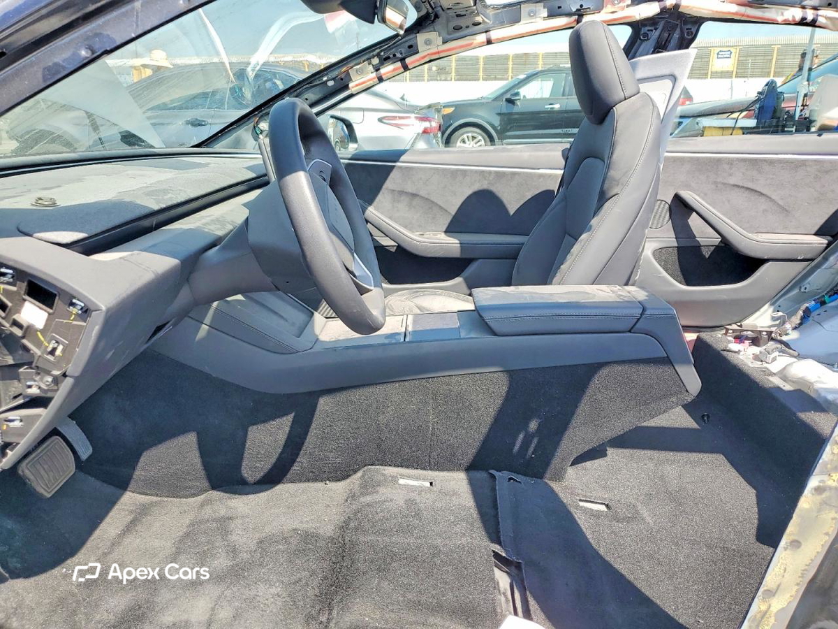 Tesla Model 3 2025