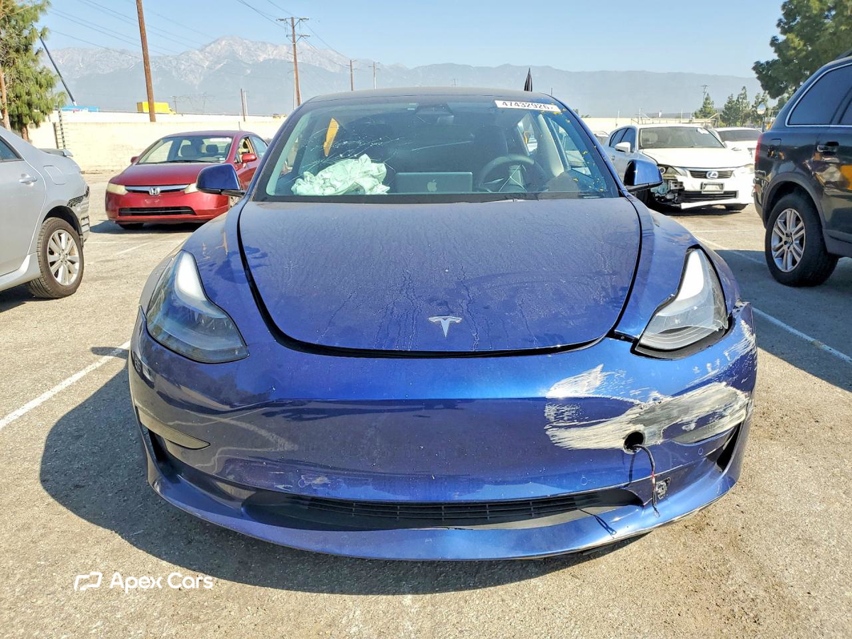 Tesla Model 3 2022