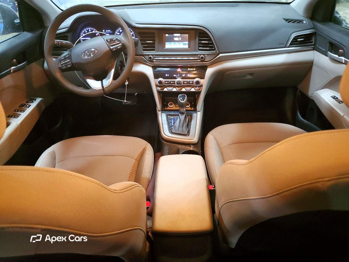 Hyundai Elantra 2020