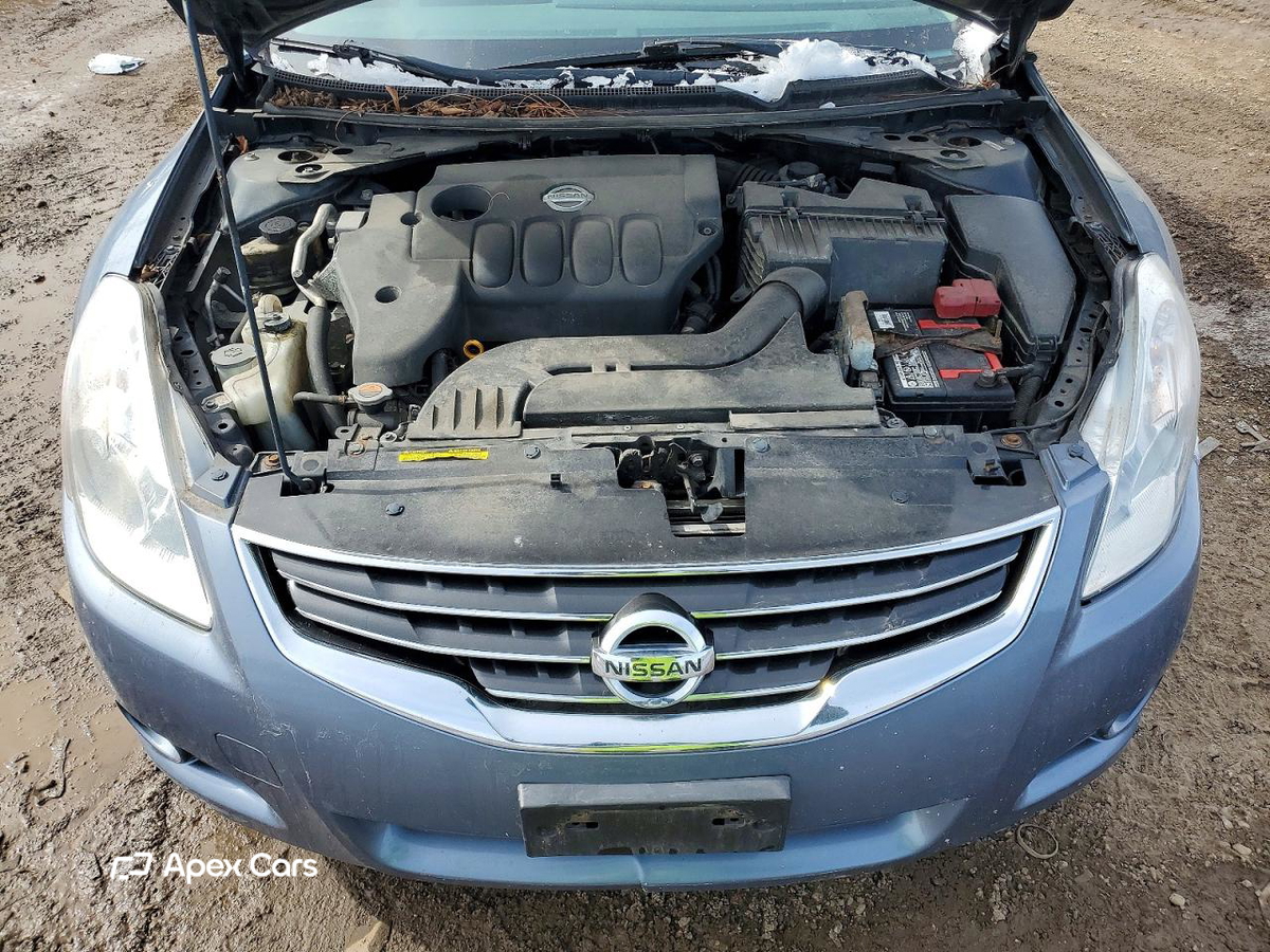 Nissan Altima 2010