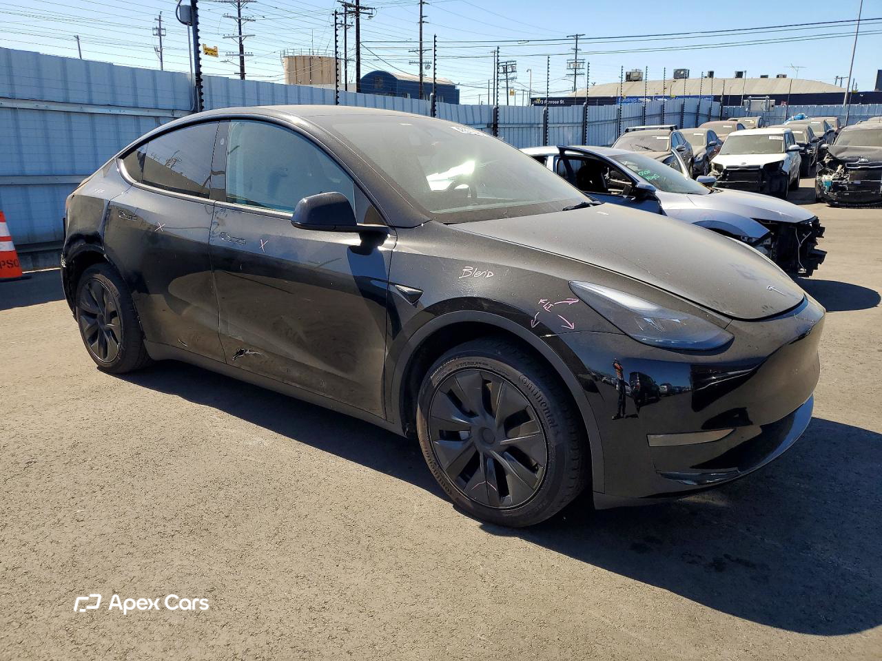 Tesla Model Y 2025
