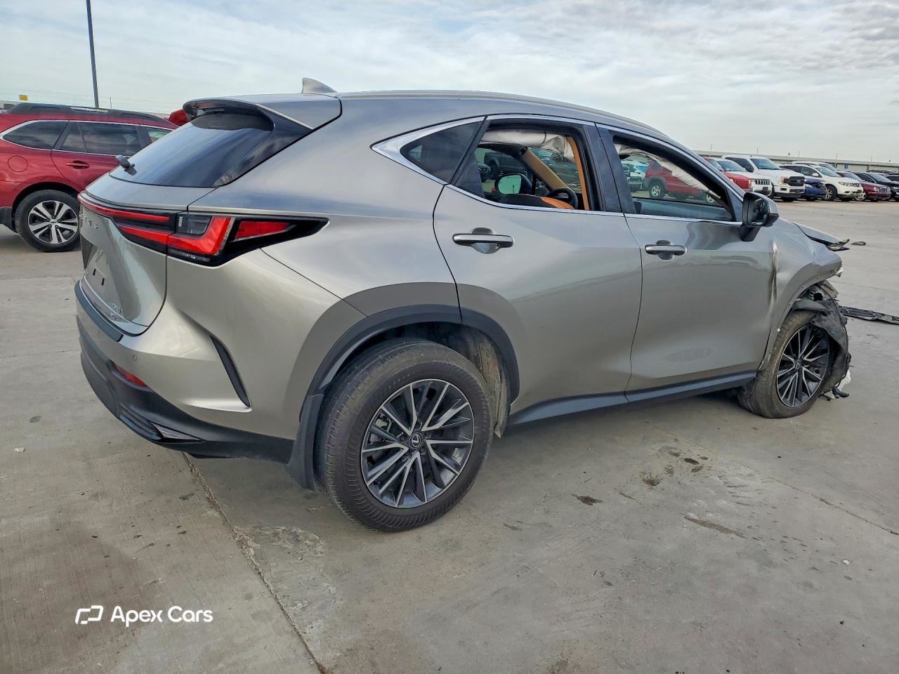 Lexus NX 2024