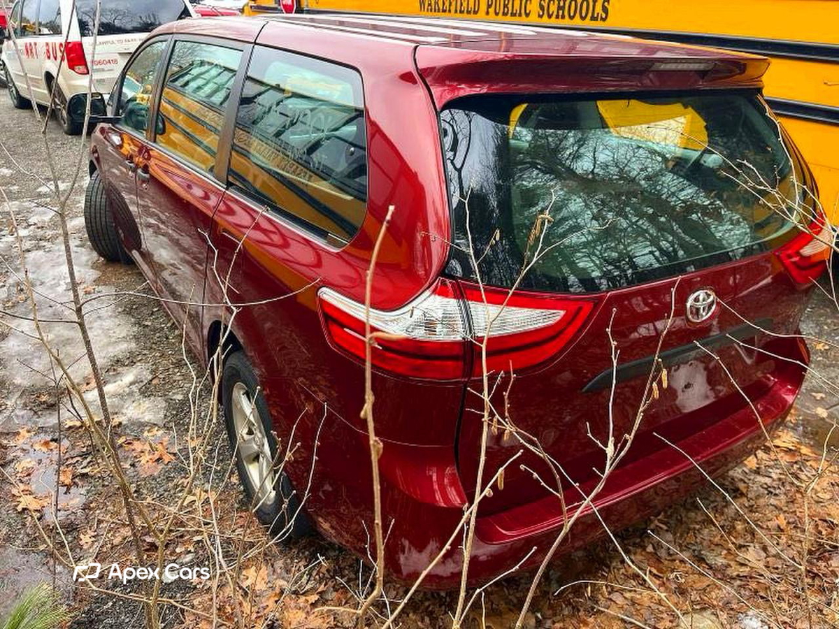Toyota Sienna 2015