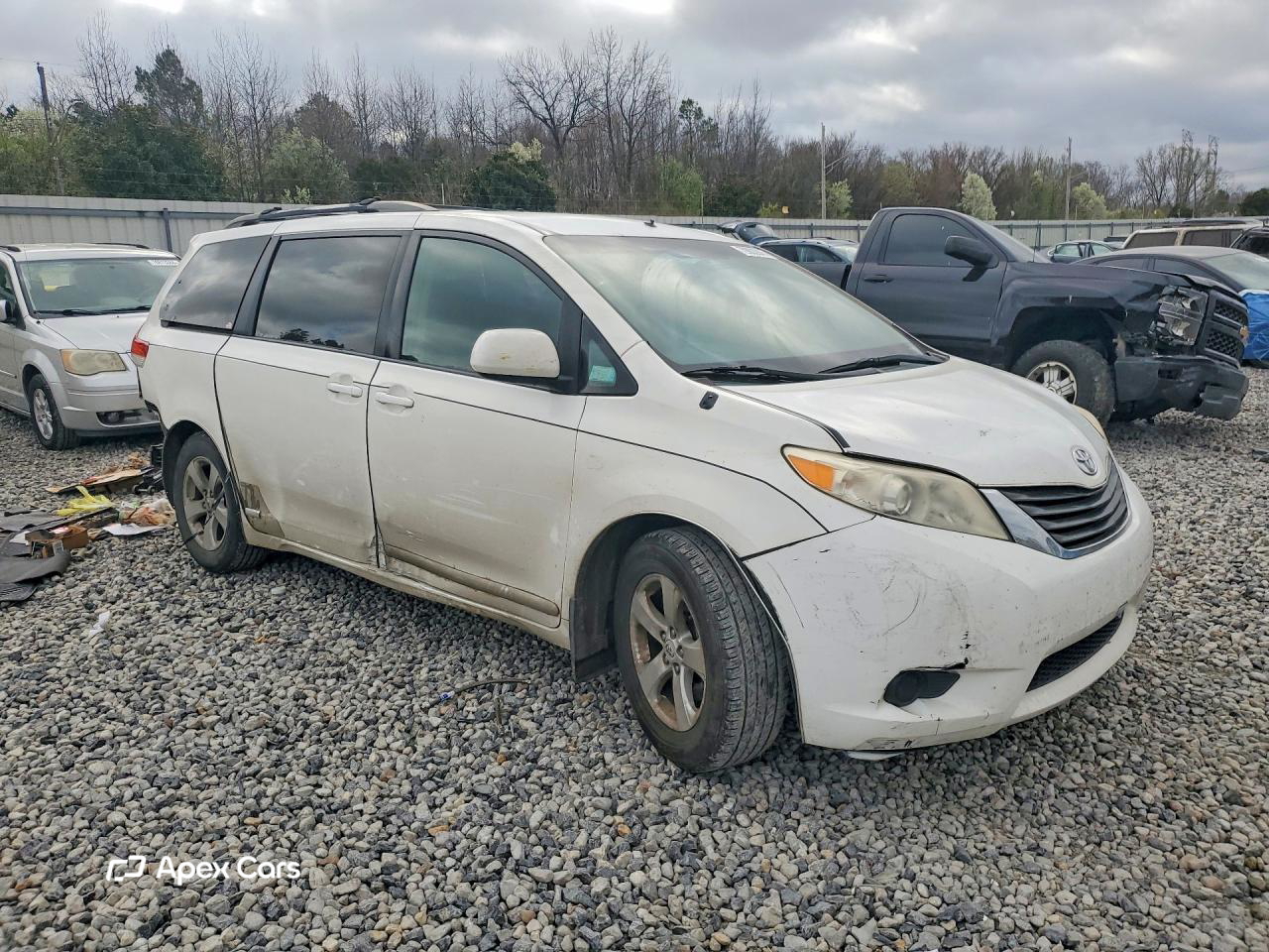 Toyota Sienna 2011
