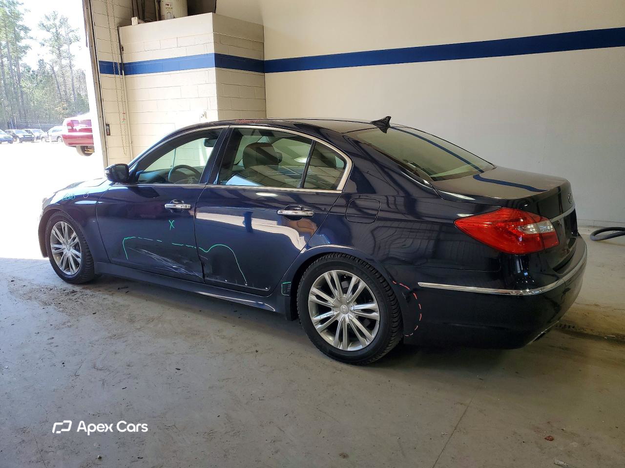 Hyundai Genesis 2012