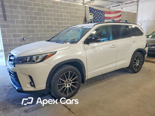 Toyota Highlander 2018 - Image 1 of 14