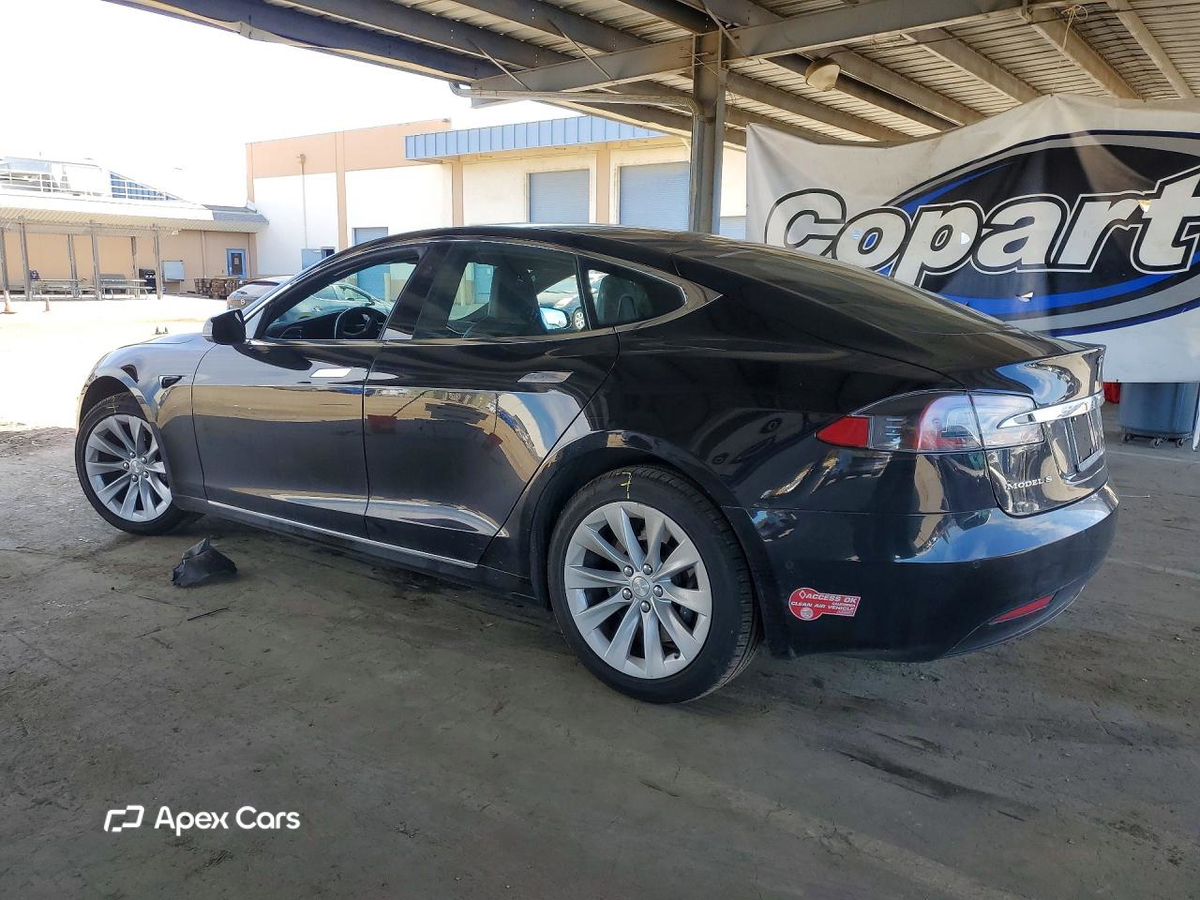 Tesla Model S 2016