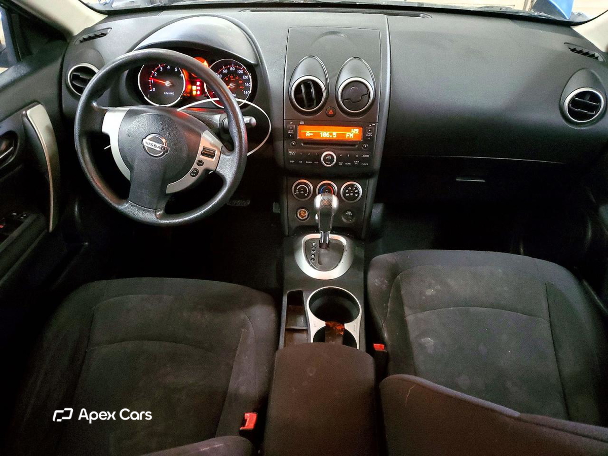 Nissan Rogue 2010