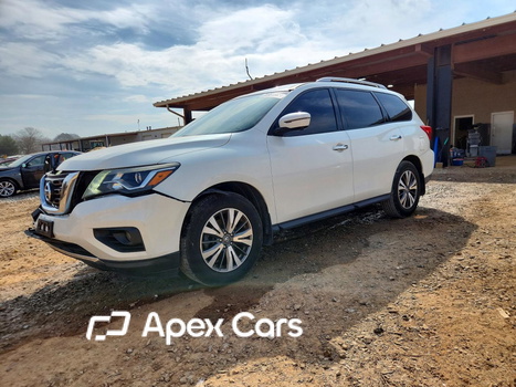 Nissan Pathfinder 2017 - Image 1 of 15