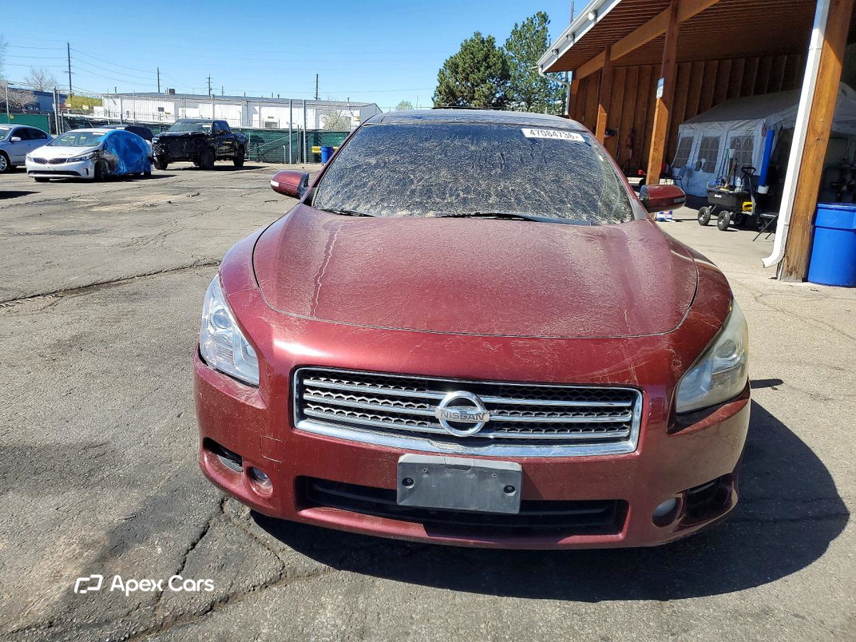 Nissan Maxima 2010