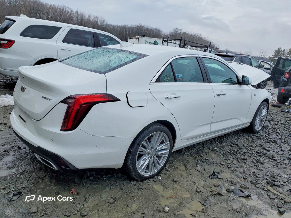 Cadillac CT4 2023