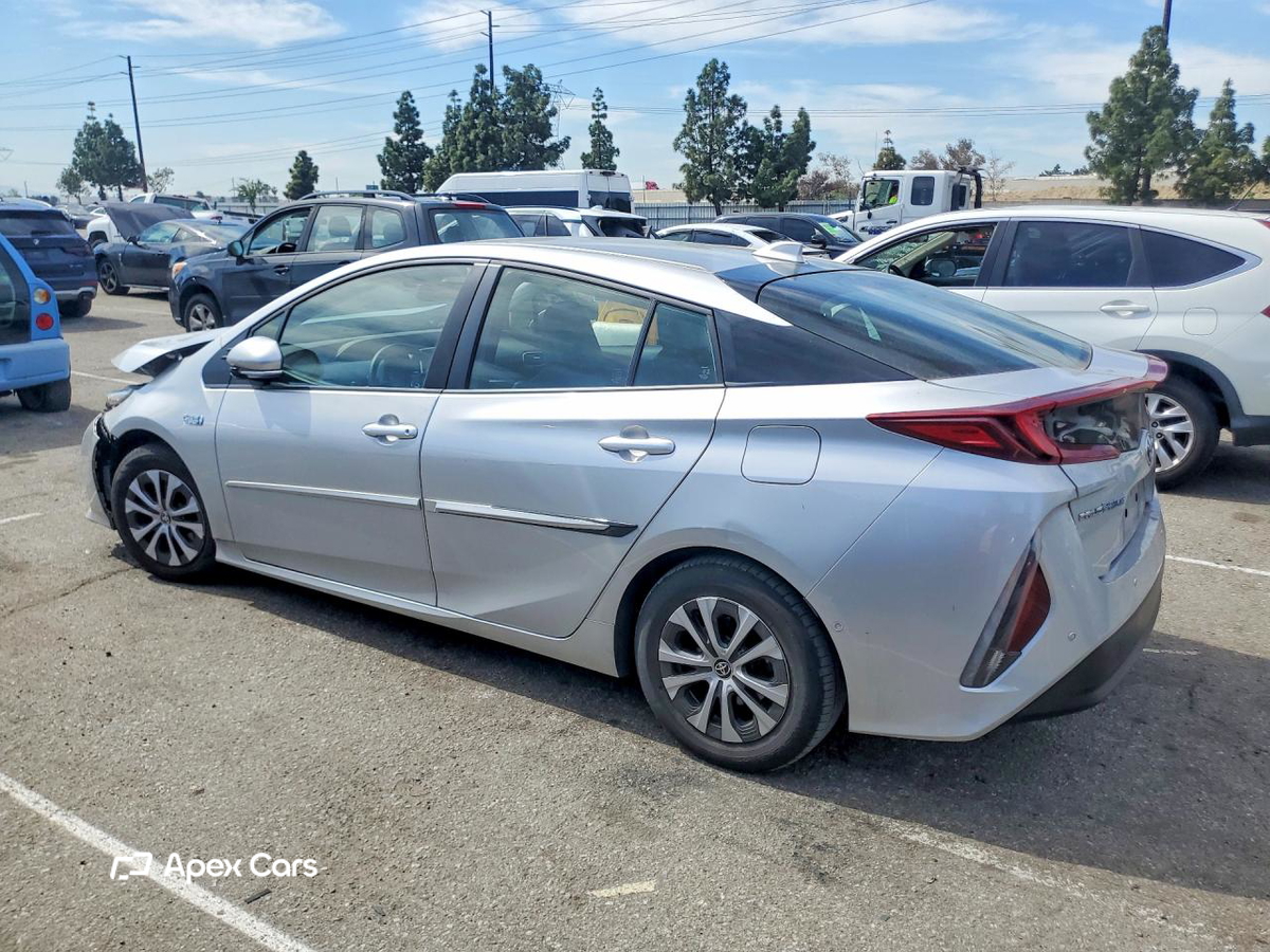 Toyota Prius 2021