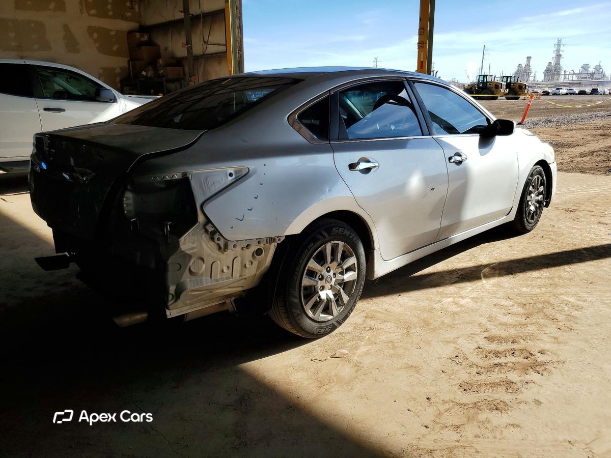 Nissan Altima 2015