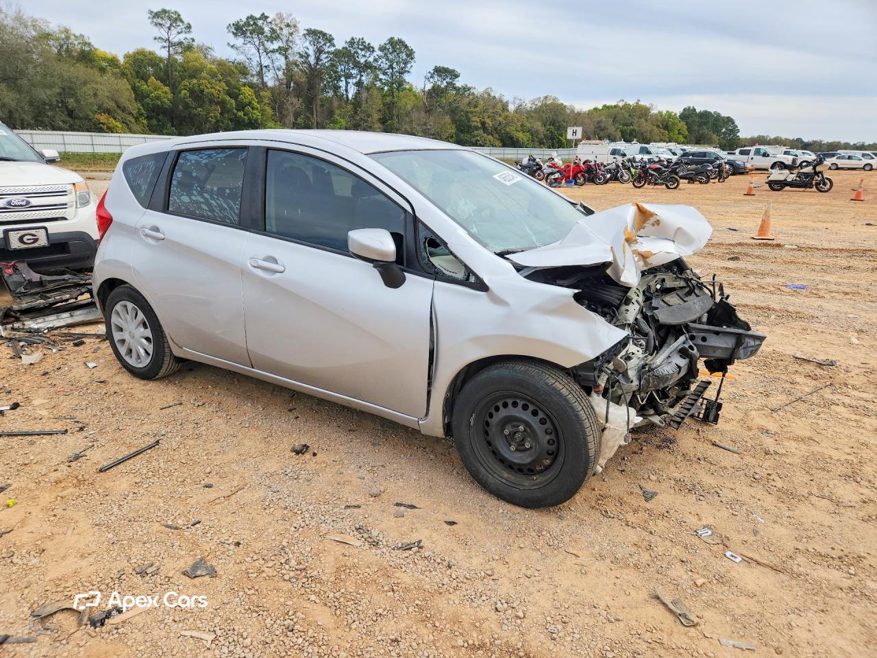 Nissan Versa 2015